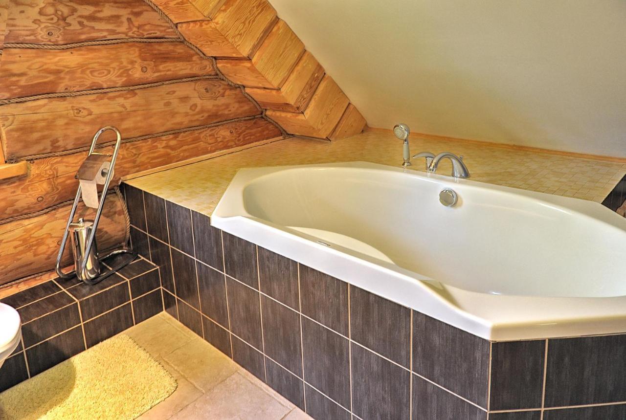 Dom Pod Sosnami Villa Gryzyna ภายนอก รูปภาพ