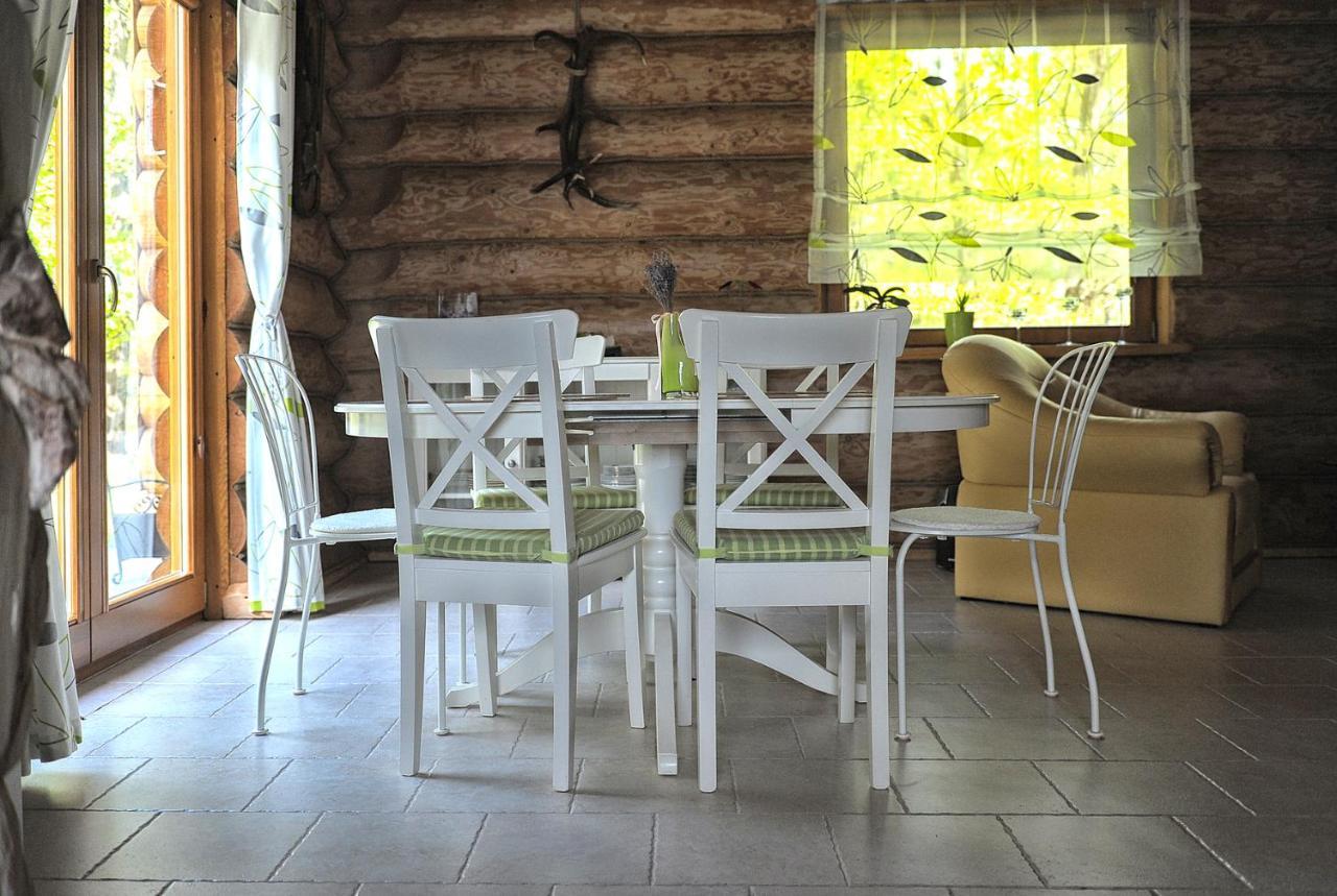 Dom Pod Sosnami Villa Gryzyna ภายนอก รูปภาพ