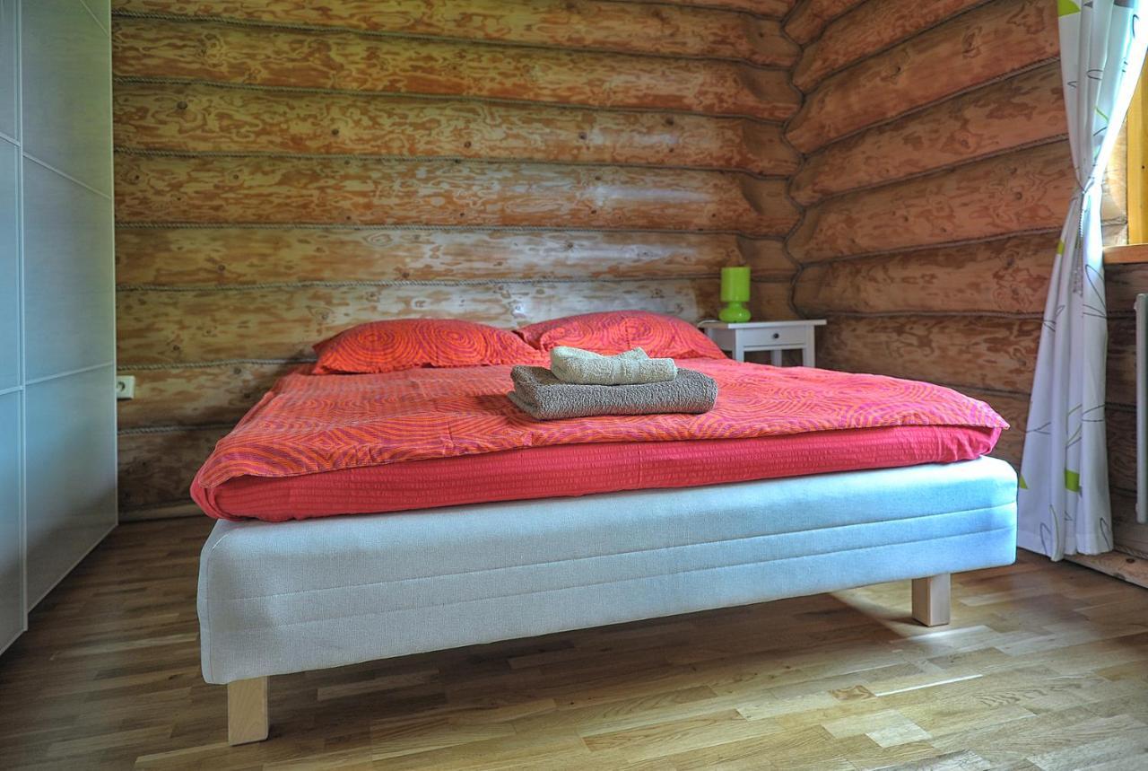 Dom Pod Sosnami Villa Gryzyna ภายนอก รูปภาพ