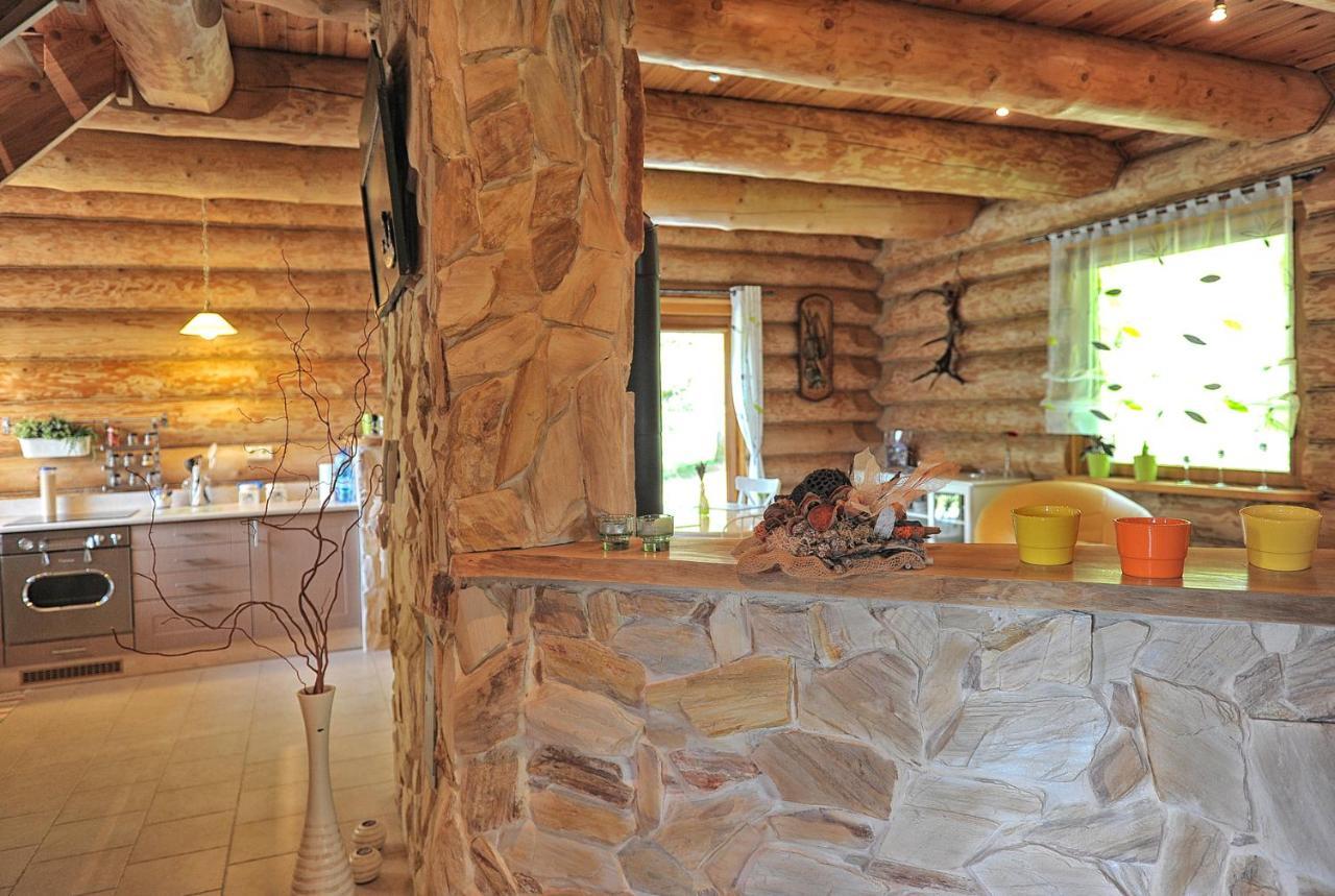 Dom Pod Sosnami Villa Gryzyna ภายนอก รูปภาพ