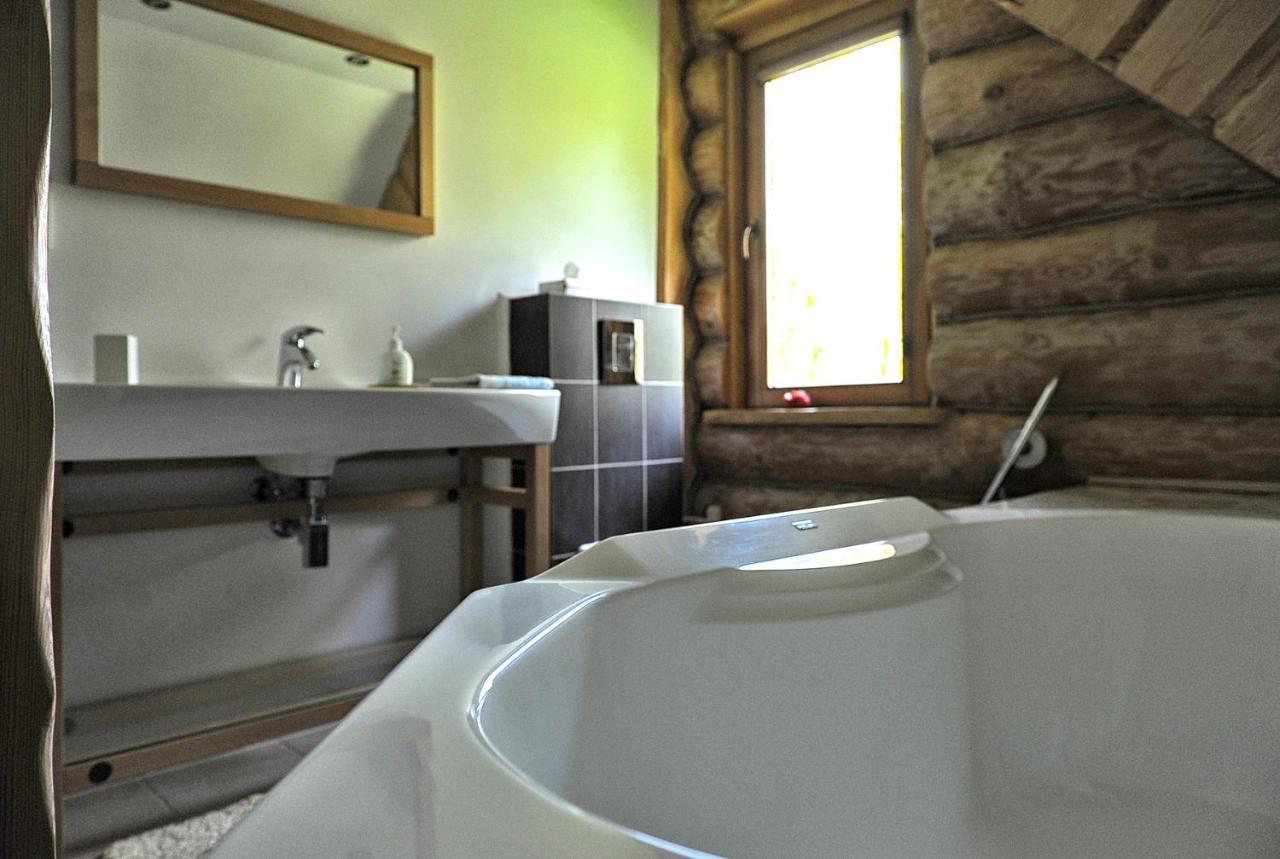 Dom Pod Sosnami Villa Gryzyna ภายนอก รูปภาพ